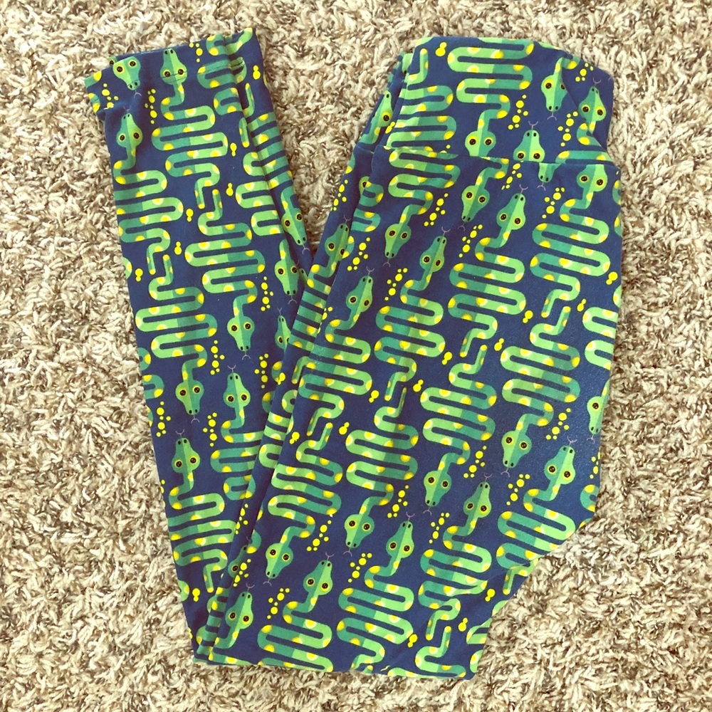 LuLaRoe Snake Leggings One Size